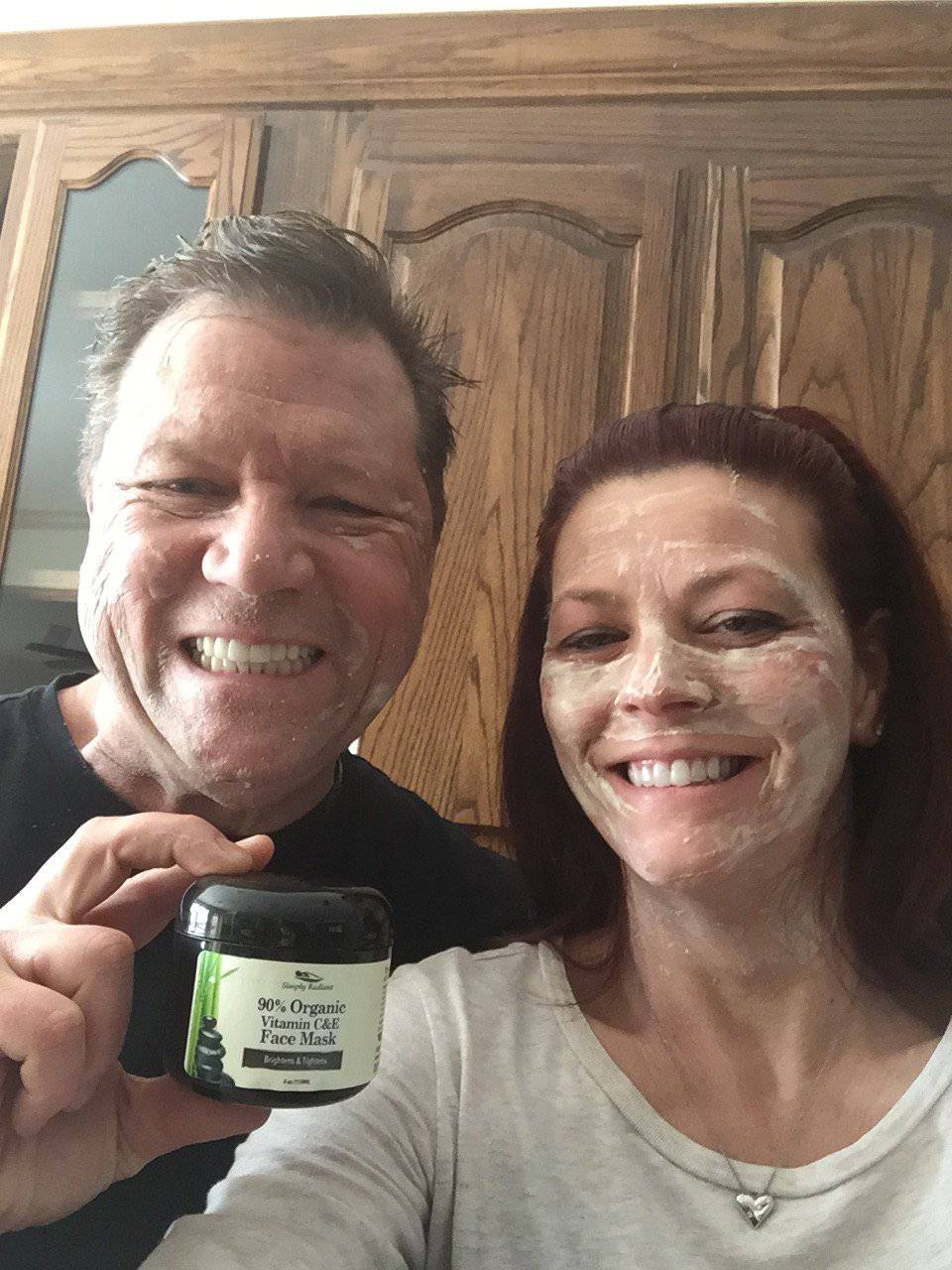 Organic Vitamin C & E Brightening Face Mask